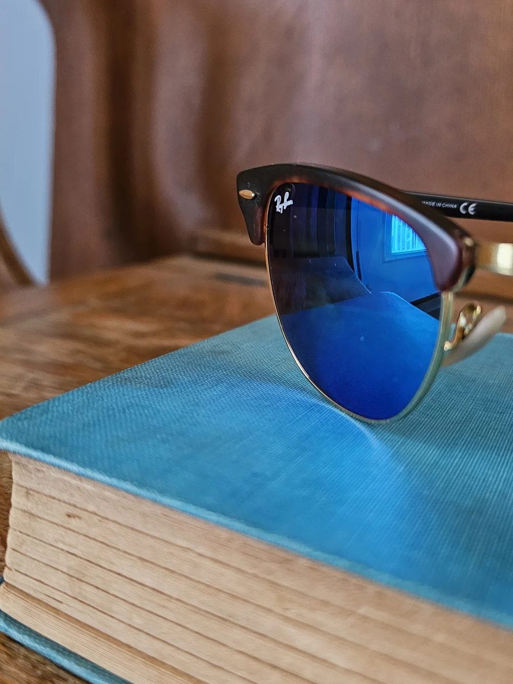 Ray-Ban Clubmaster RB3016 1145/17 Blue Mirror Havana Gold 51mm Sunglasses